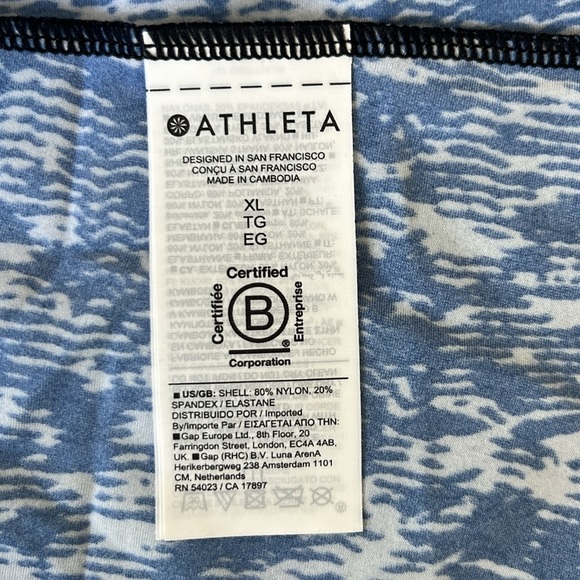 NWT Athleta Point Break Rashguard - Picture 7 of 10